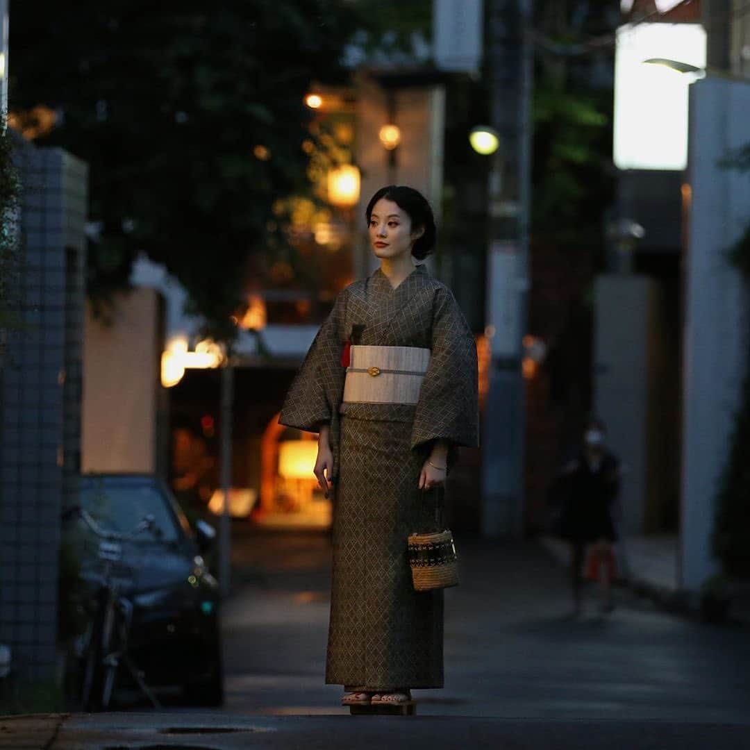 ジャマンピュエッシュのインスタグラム：「The art of wearing a yukata by 水金の浴衣 × JAMIN PUECH 2020﻿ The Magical Moments﻿. Discover exclusively at H.P.FRANCE @hpfrance_official」