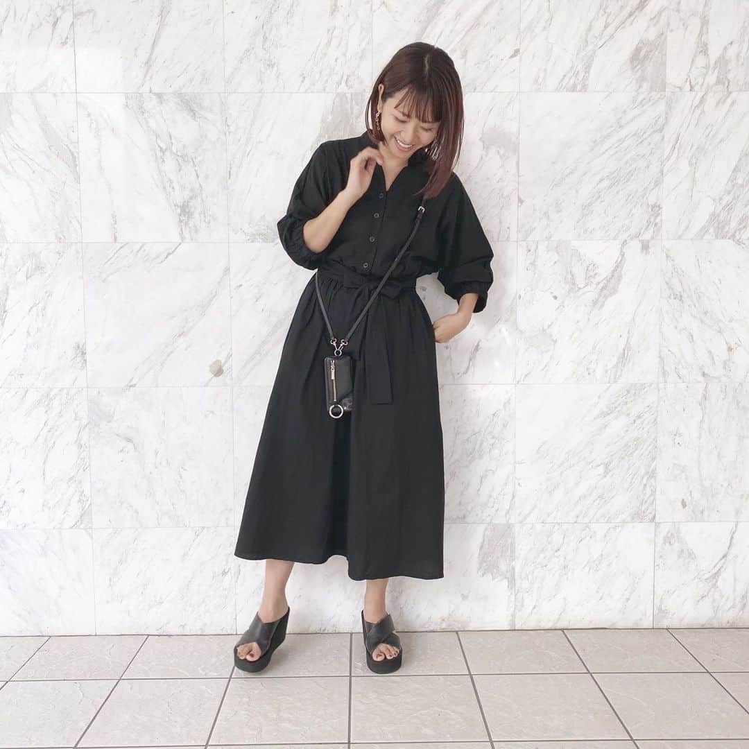 Aya（高本彩）さんのインスタグラム写真 - (Aya（高本彩）Instagram)「私服☺︎ やっぱり黒のワンピース落ち着きまする。。打ち合わせDAYだったので動きやすかったー❤︎ one piece @fifth_store #私服#fifth#onepice#black#shwf#fashion#リネンライクフレアロングワンピース#フィフス」6月11日 17時52分 - aya_dream04