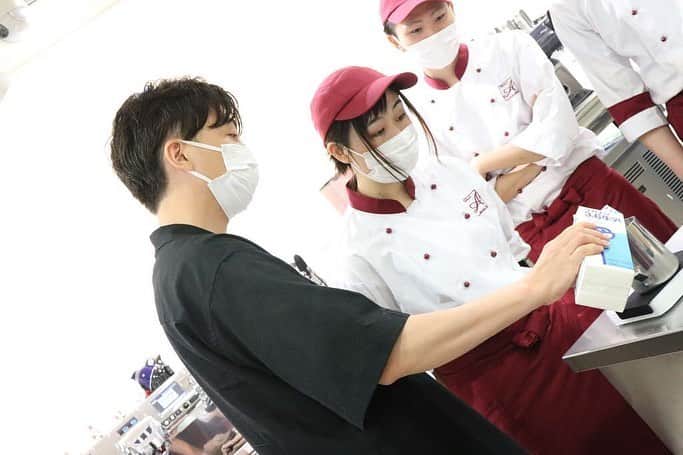 赤堀製菓専門学校のインスタグラム