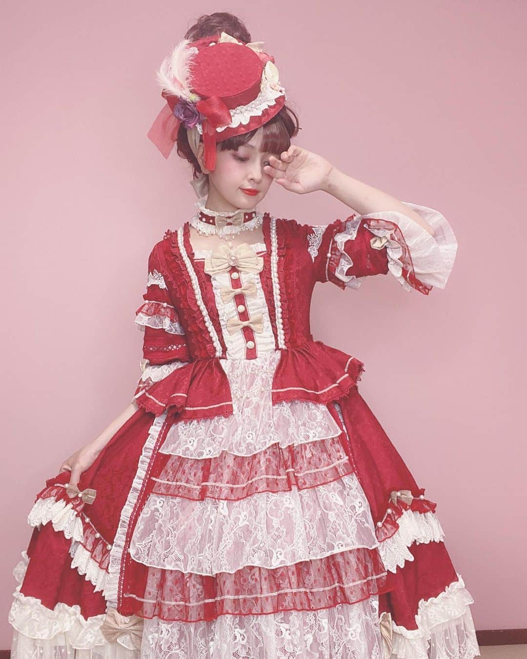 青木美沙子さんのインスタグラム写真 - (青木美沙子Instagram)「マリーアントワネットのような姫ロリ❣️たまにすごく着たくなるけど夏は大変だ〜っ お洋服は中国のブランドさんです」6月11日 18時10分 - misakoaoki