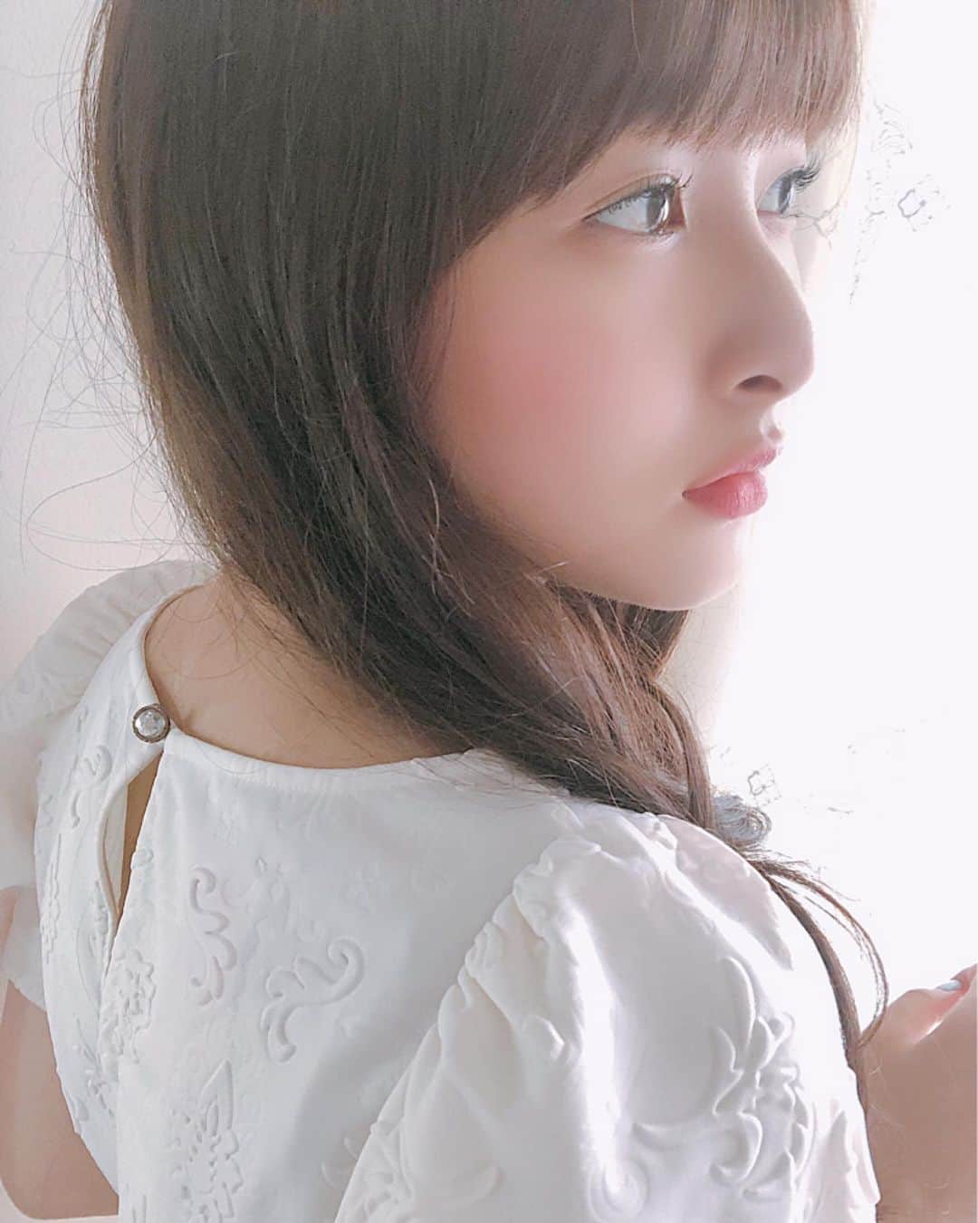 のインスタグラム：「♡ 梅雨入りしたね〜〜☺︎ 服とカーテンの柄似てる！！笑  #curtain  #white  #instagood」