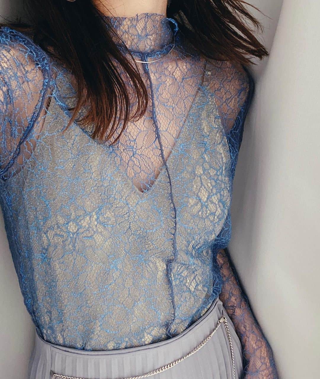 May J.さんのインスタグラム写真 - (May J.Instagram)「50 Shades of Blue 💙  #Blue #Rainyday #Fashion #50shadesofblue」6月11日 18時37分 - mayjamileh