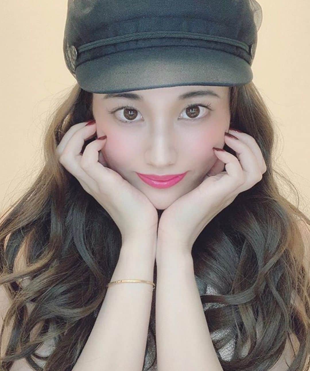 神出鬼没の【キャバ図鑑】のグルメインスタ