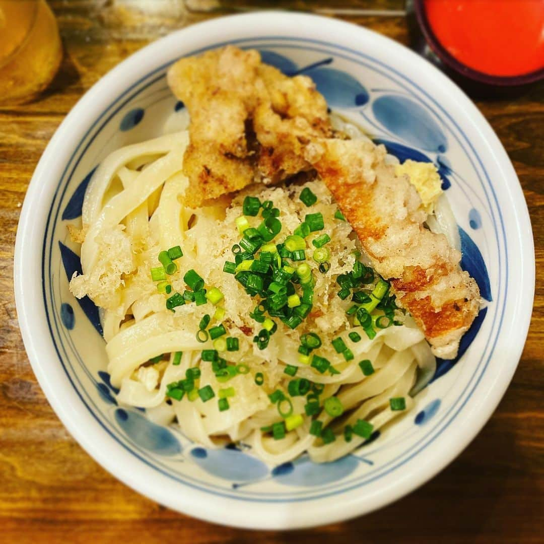 松谷ヒロキさんのインスタグラム写真 - (松谷ヒロキInstagram)「うどーん！ udon!  #しぶやめんきやしま #円スタグラム #art #lights  #food #iPhone11 #focus #cool #kawaii #japanese #comedian #tokyo #japan #love #instagood #instalike #webstagram #follow #followme #followforfollow #写真 #アート」6月11日 18時50分 - mattsun8084