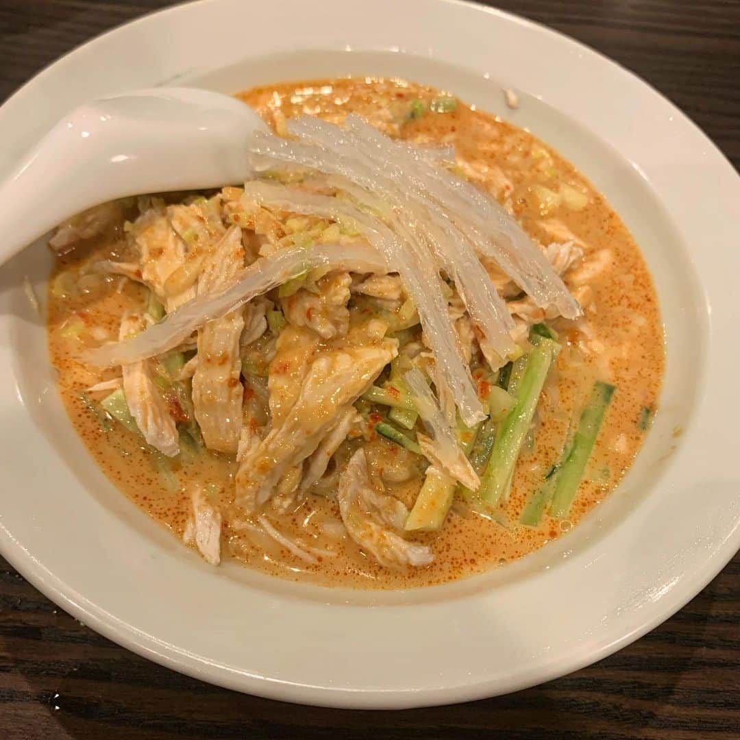 のインスタグラム：「#dinner #棒棒鶏涼麺 #yum #spicy #happy #music #soul #rb #singer #lovelife #instafood #restaurant」