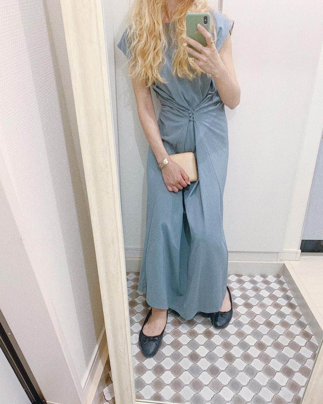 中谷愛のインスタグラム：「今日のおうちふく🦕 ﻿ Yawnのroom wear。﻿ 部屋で着たけどお出掛けにもいいね❤︎❤︎﻿ 6/15まで期間限定で受注してるみたいなので﻿ 気になる方はぜひチェックしてみてください✔︎﻿ #ai__code」