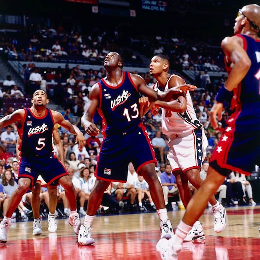 USA Basketballさんのインスタグラム写真 - (USA BasketballInstagram)「⏪ 🇺🇸 Classics: Dream Team III vs the USA U22 World Cup Qualifying Team [July 6, 1996] ... the U22s 𝘢𝘭𝘮𝘰𝘴𝘵 pulled off the upset after holding a 17-point halftime lead!」6月12日 7時07分 - usabasketball