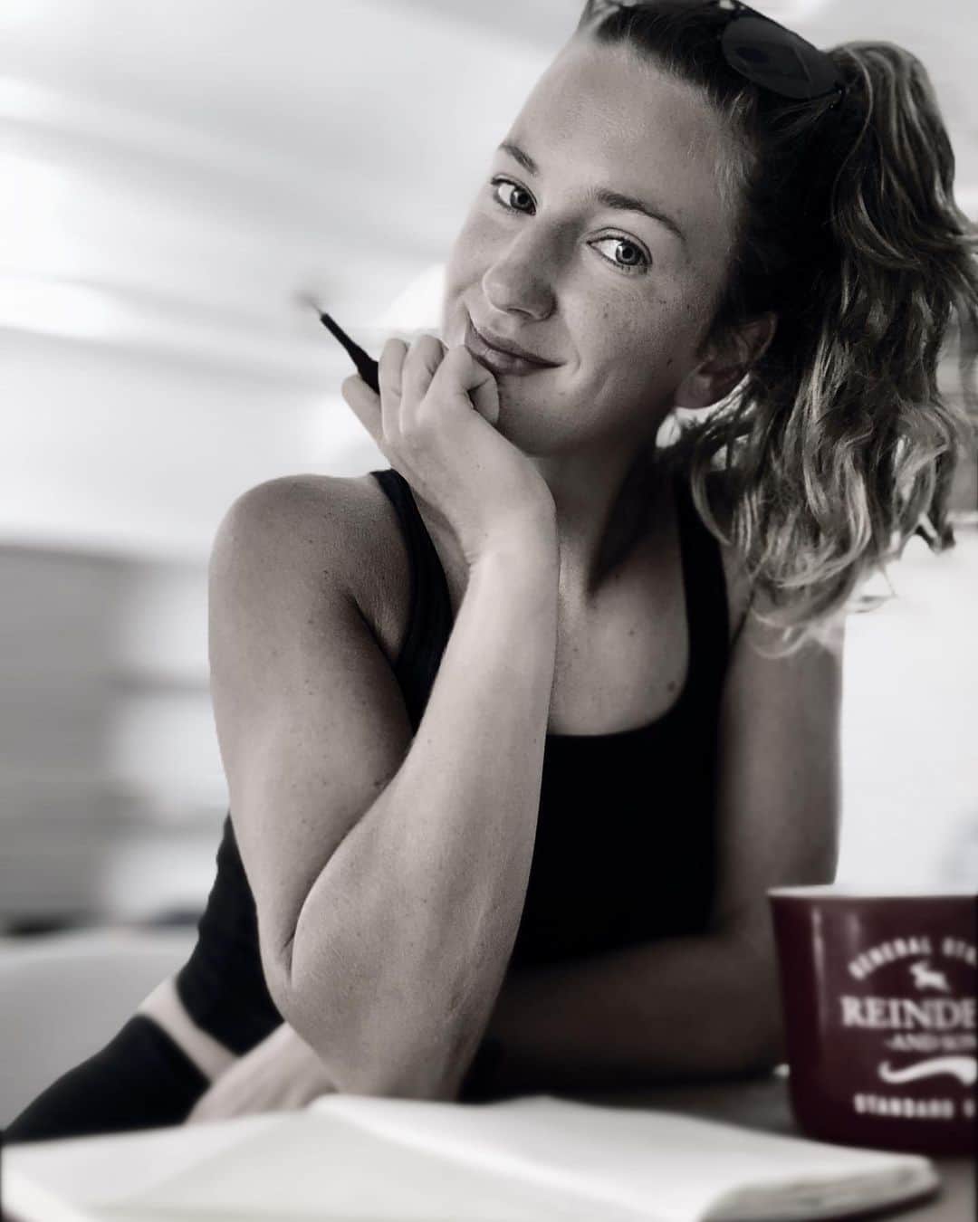 ビクトリア・アザレンカのインスタグラム：「Note to self:  I’m going to make you so proud 😊」