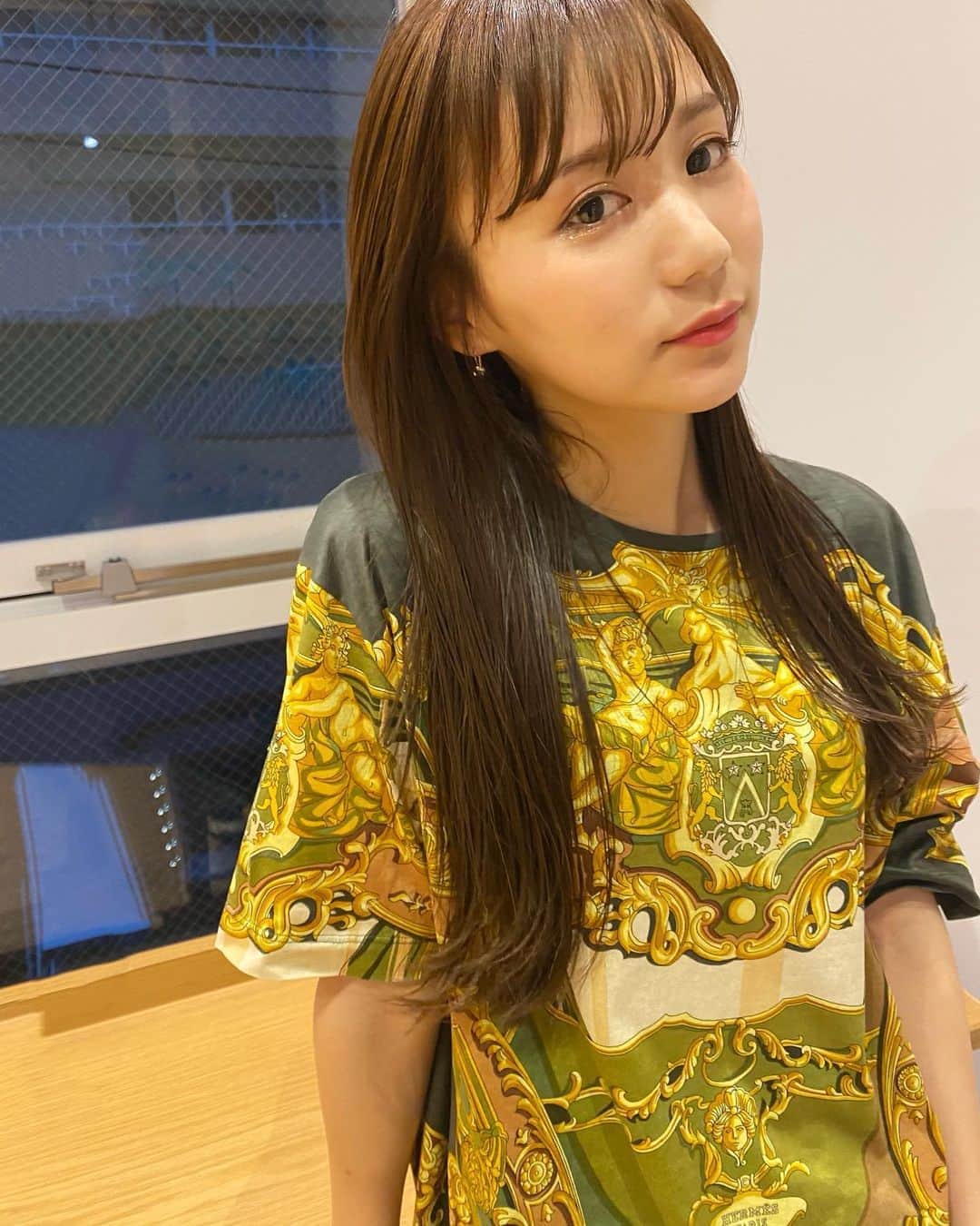 宮内ひかるのインスタグラム：「💚🌴 . #ストレートヘア #ヘアー」