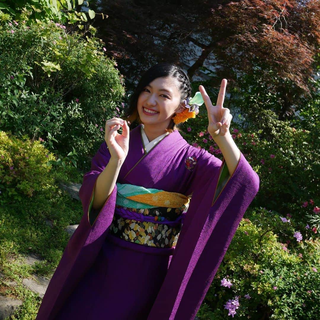 小林歌穂のインスタグラム：「﻿ ﻿ ぽーtyになりました！（20歳）﻿ ﻿ マミーちゃん（母）の振袖を着ました﻿ ﻿  エビスビールで乾杯しました(￣∇￣) ﻿ #小林歌穂生誕祭#20歳#振袖#感謝です#あはは﻿ ﻿」
