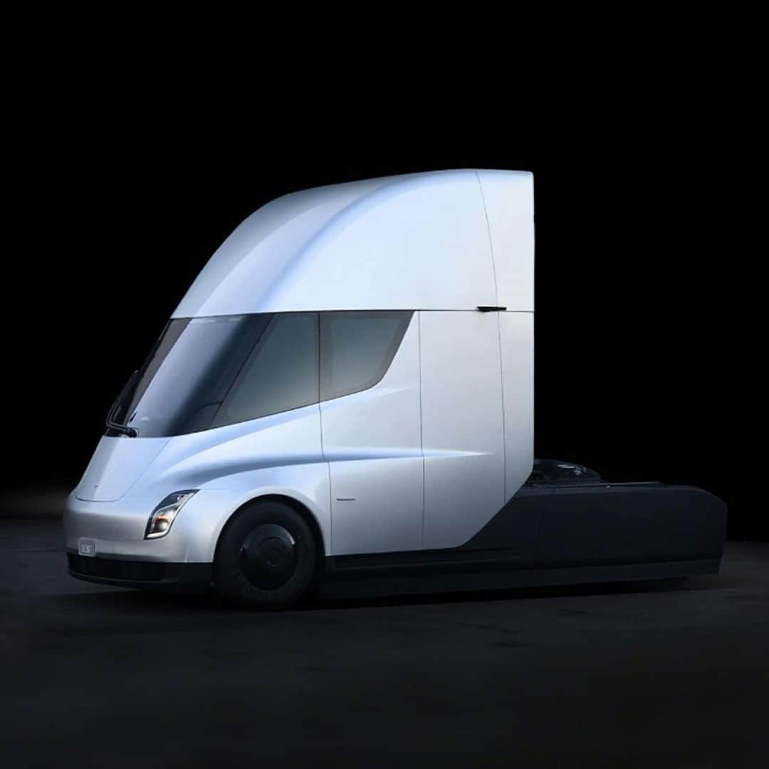 HYPEBEASTさんのインスタグラム写真 - (HYPEBEASTInstagram)「@hypebeastcarclub: A leaked memo has revealed the full-scale production of the @teslamotors Semi Truck. One @twitter user went directly to Musk to clarify if the memo was real and Musk offered one word in response: “Yes.” This announcement has lead to boosted Tesla share prices in early trading on June 10 by nearly 9 percent, yielding prices of $1,025.05 at 14:15 EST. Check the link in bio for the full story.⁠ Photo: Tesla」6月12日 1時05分 - hypebeast