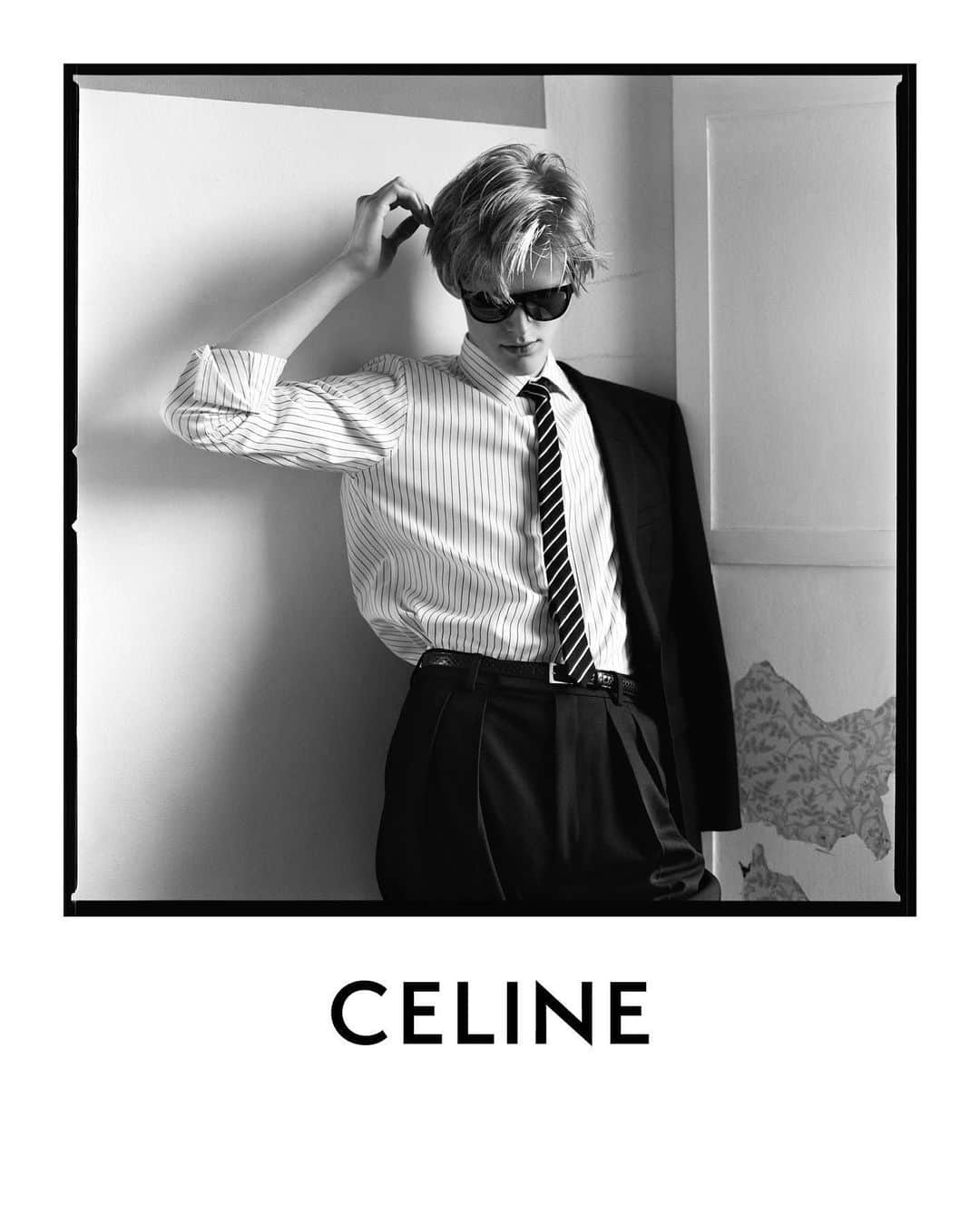 Celineさんのインスタグラム写真 - (CelineInstagram)「CELINE ESSENTIELS PORTRAIT OF A PERFORMER  HUDDIE FROM @THE_SHADRACKS PHOTOGRAPHED IN LONDON BY @HEDISLIMANE IN DECEMBER 2019  CELINE TAILORING AVAILABLE NOW IN STORE AND CELINE.COM  #CELINEBYHEDISLIMANE #CELINEPORTRAIT」6月12日 1時20分 - celine