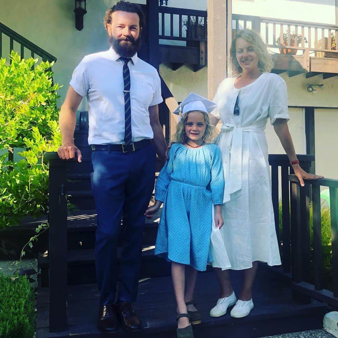 ダニー・マスターソンのインスタグラム：「And in other news... picture wrap on kindergarten! #fiannafrancis」