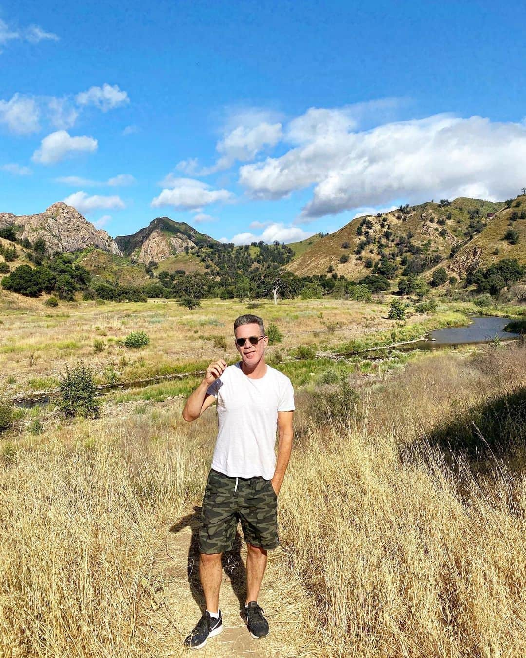 scottlippsさんのインスタグラム写真 - (scottlippsInstagram)「California’s beauty is all around us, took a hike at Malibu creek state park and was amazed... and check out the new #podcast that just launched with the amazing @smokepurpp brought to you by @thursdayboots #smokepurpp link in bio @audioupmedia thx @djjazzy @jvagency」6月12日 4時07分 - scottlipps