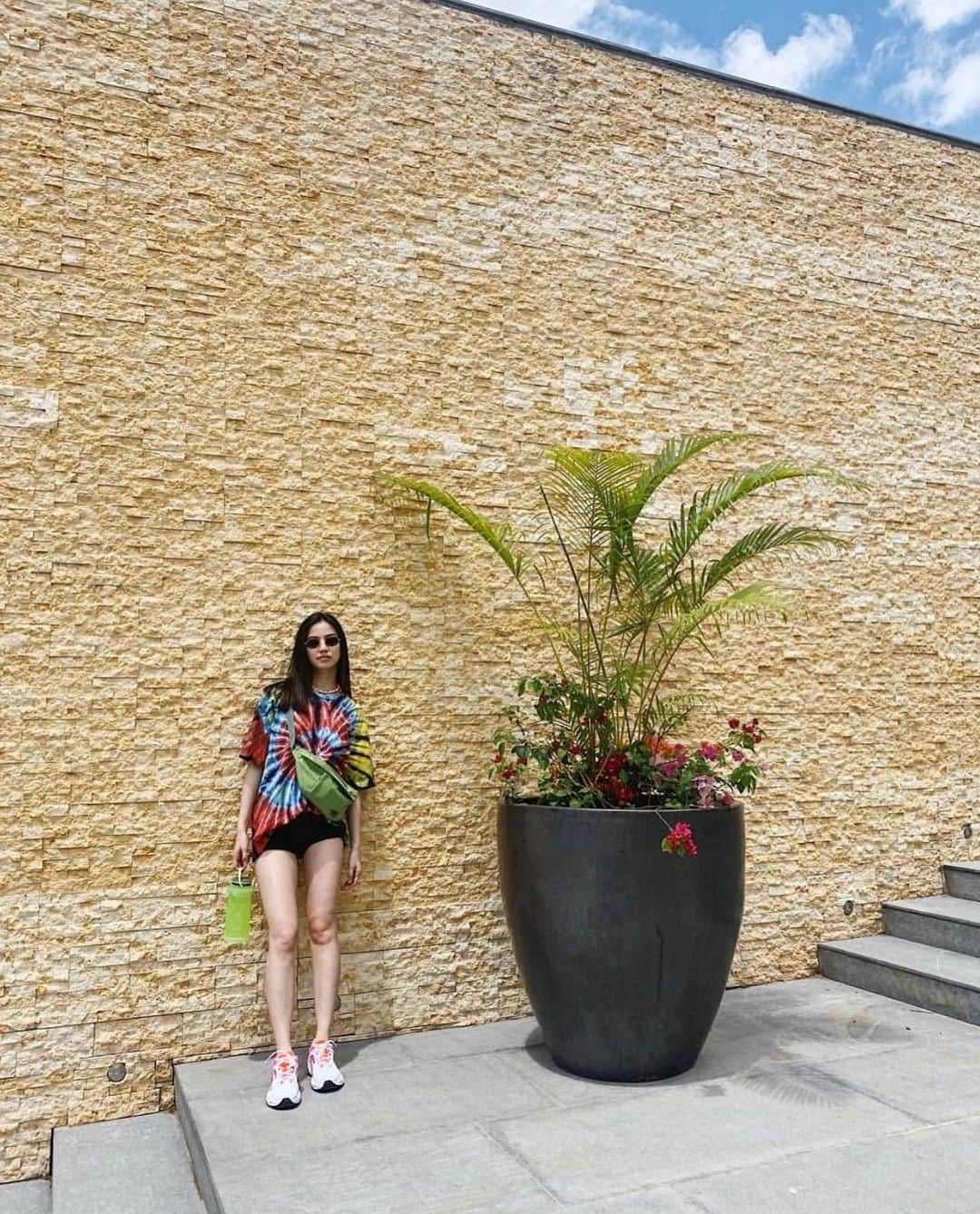 CABINZEROさんのインスタグラム写真 - (CABINZEROInstagram)「Youthful and energetic!!! ❤️❤️❤️ Thank you so much for wonderful photos @jannatee 📸📸📸 #cabinzero #fashionable #personality  #dynamism #sportygirl #travellover #travelbloggers #repost #thankyou #wonderful #photo #photography #travellife #travelgirls #fashionstyle #fashionblogger #youthful #energetic #beautybloggers #hippack #staysafe #travelgram #instagood #fashionstyle #thankyou」6月12日 17時08分 - cabinzero