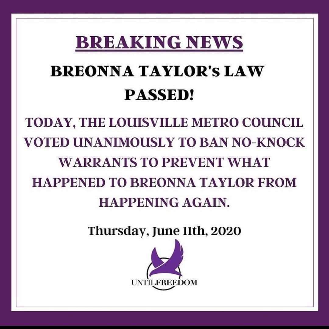 セリタ・エバンクスさんのインスタグラム写真 - (セリタ・エバンクスInstagram)「Breonna Taylor’s Law has passed!!! Power to the people! #breonnataylorslifematters ✨Rest In Peace #breonnataylor ✨🙏🏽♥️ 🕊」6月12日 15時38分 - selitaebanks