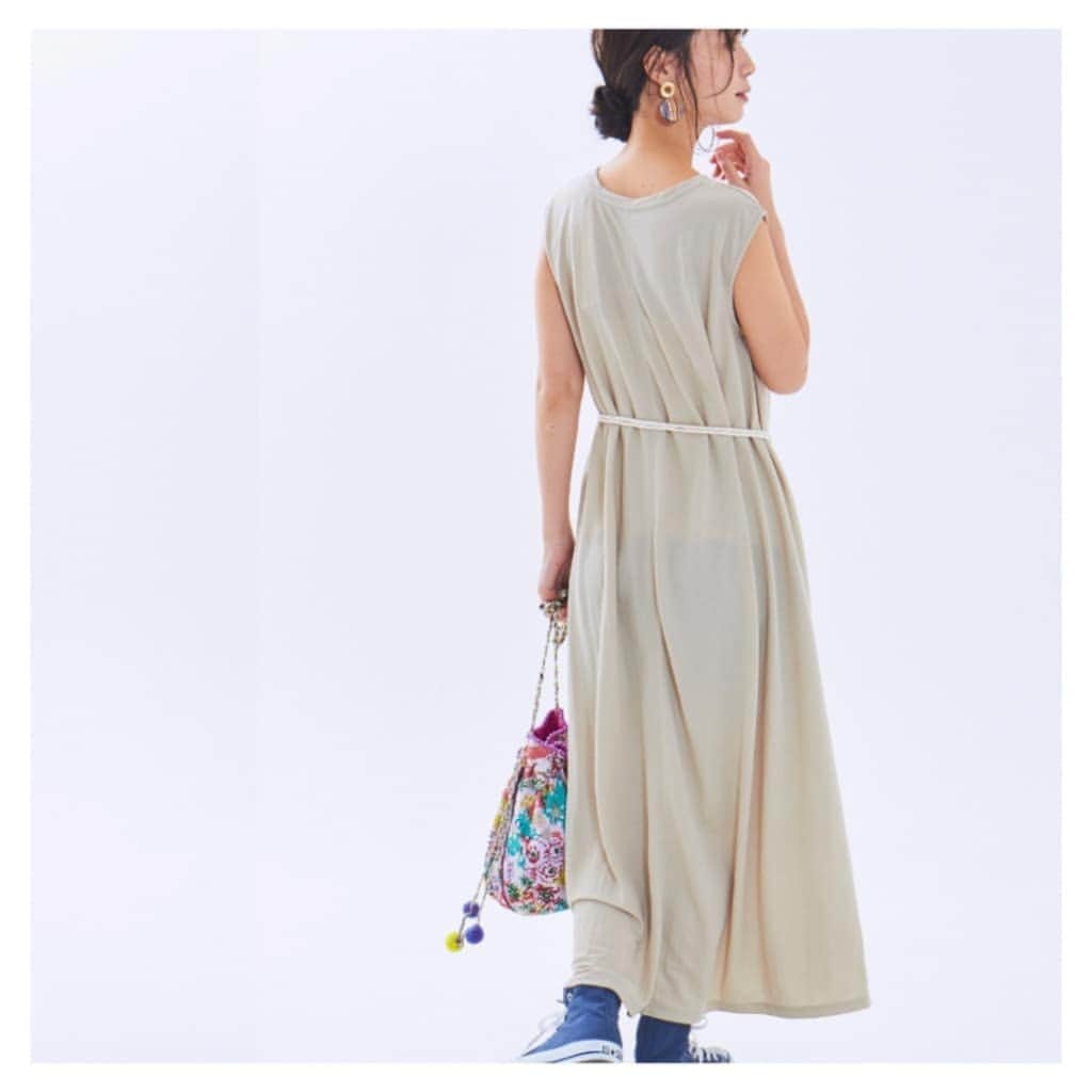 furryrate officialさんのインスタグラム写真 - (furryrate officialInstagram)「. 【2020 summer collection】 . たっぷり生地のドレープが美しく お手入れしやすいウォッシャブル仕様🌿 . ▶︎onepiece #ウォッシャブルレーヨンベルト付ワンピース No.53535974 オリーブ/ブラック/ベージュ ￥8,690- . . @uta_nao  #furryrate #ファーリーレート　#furry #ファーリー #summer #ワンピース #ノースリーブ #ウォッシャブルレーヨン #ウォッシャブル #ベルト」6月12日 16時03分 - furry_official_