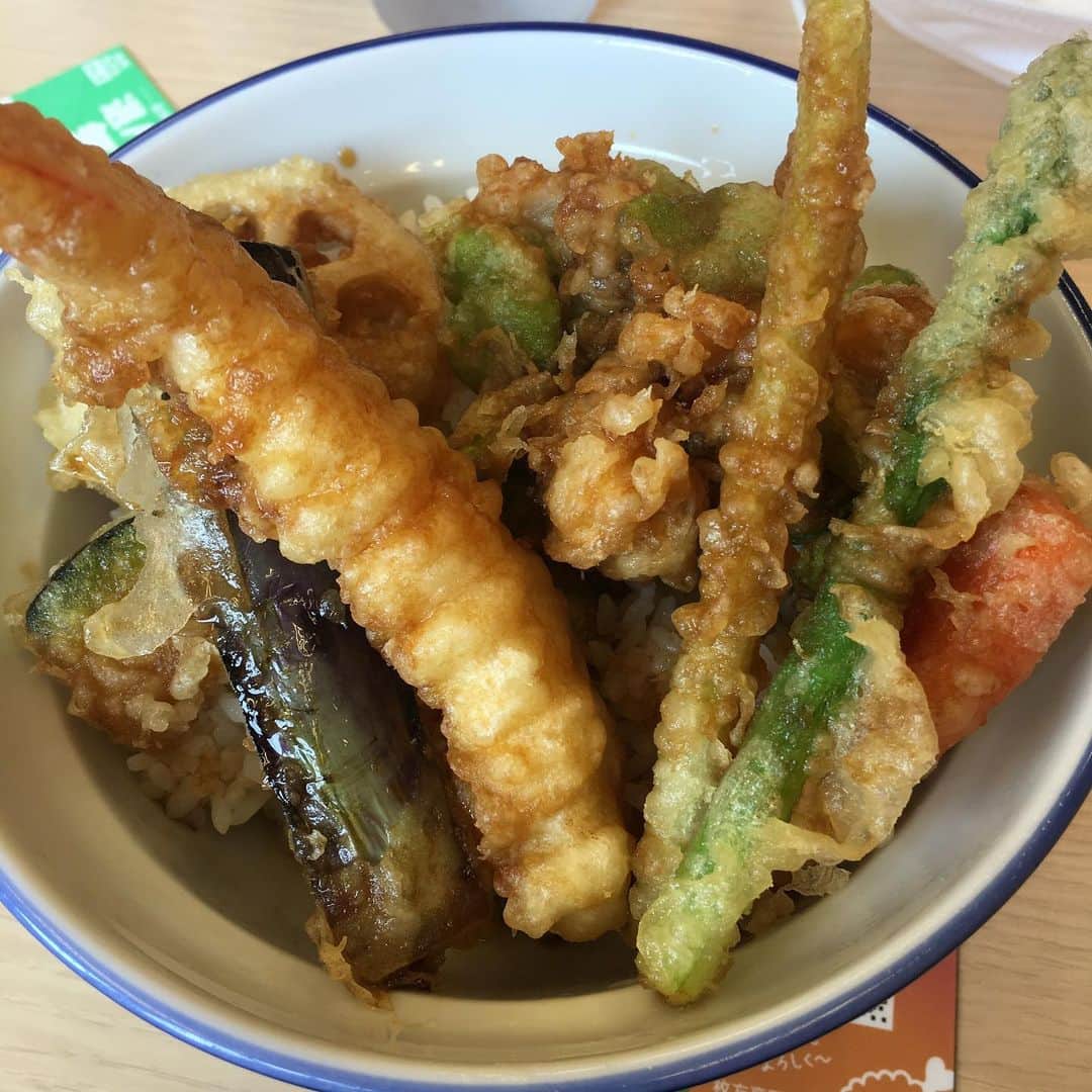 HALFBYのインスタグラム