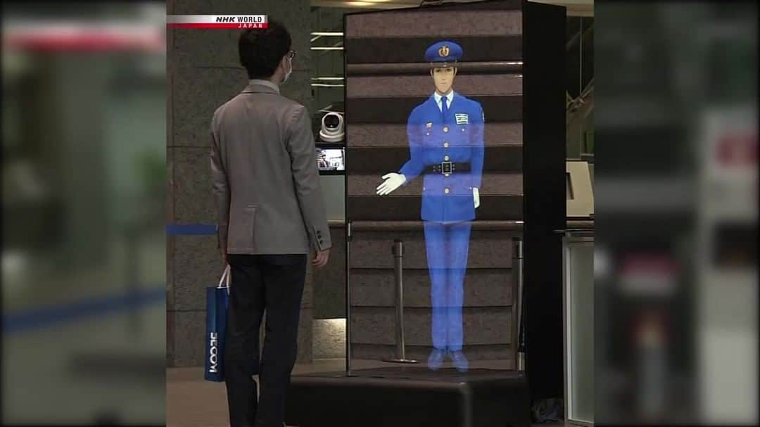 のインスタグラム：「🛑Physical distancing is a given with this virtual security guard in Tokyo!🇯🇵 . 👉Watch more short clips | Free On Demand | At A Glance | NHK WORLD-JAPAN website.👀 . 👉Tap the link in our bio for more on the latest from Japan. . . #physicaldistancing #socialdistancing #wearamask #2meters #2metres #6feet #staysafe #virtualsecurity #temperaturecheck #japantechnology #japanesetechnology #covid19 #coronavirus #corona #covid #cooljapan #stayhome #discoverjapan #madeinjapan #tokyo #japan #instagramjapan #AtAGlance #nhkworld #nhkworldnews #nhkworldjapan #nhk」