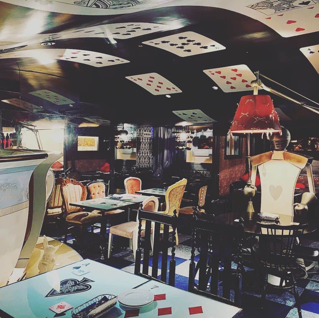 アリスのファンタジーレストランのグルメインスタ