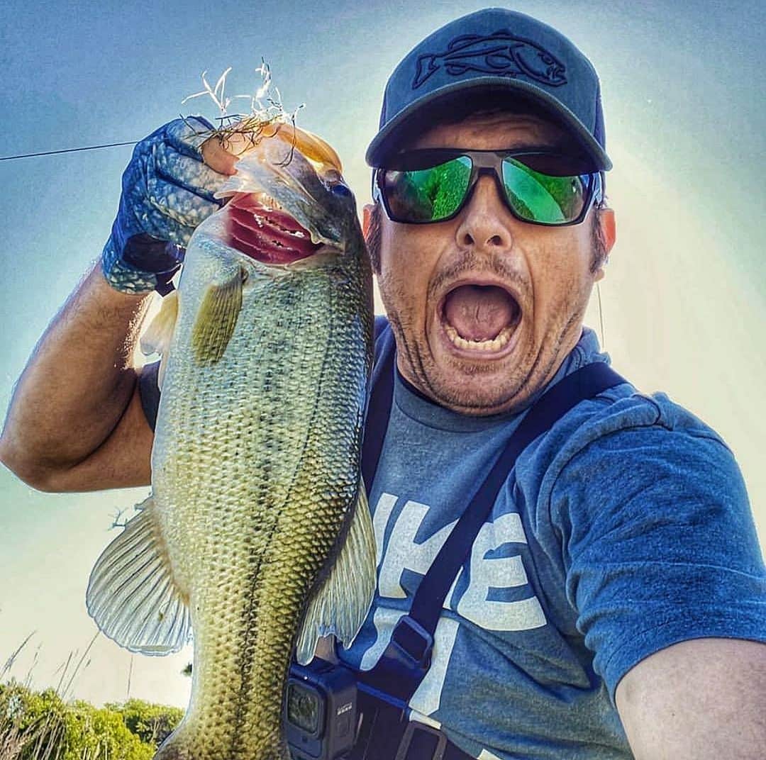 Filthy Anglers™さんのインスタグラム写真 - (Filthy Anglers™Instagram)「A big congrats to @alancrandallfishing on catching his new PB 5.6llbs this week. Alan pretty much lives in his Filthh gear and we couldn’t be happier for him. He’s put in the time, the work and has been rewarded! Congrats on the catch buddy you are Certified Filthy www.filthyanglers.com #fishing #bassfishing #teamfilthy #bigbass #outdoors #angler #pb #nature #outdoors #smallmouth #nature #kayak #bassmaster #fish #getfilthy」6月12日 8時59分 - filthyanglers