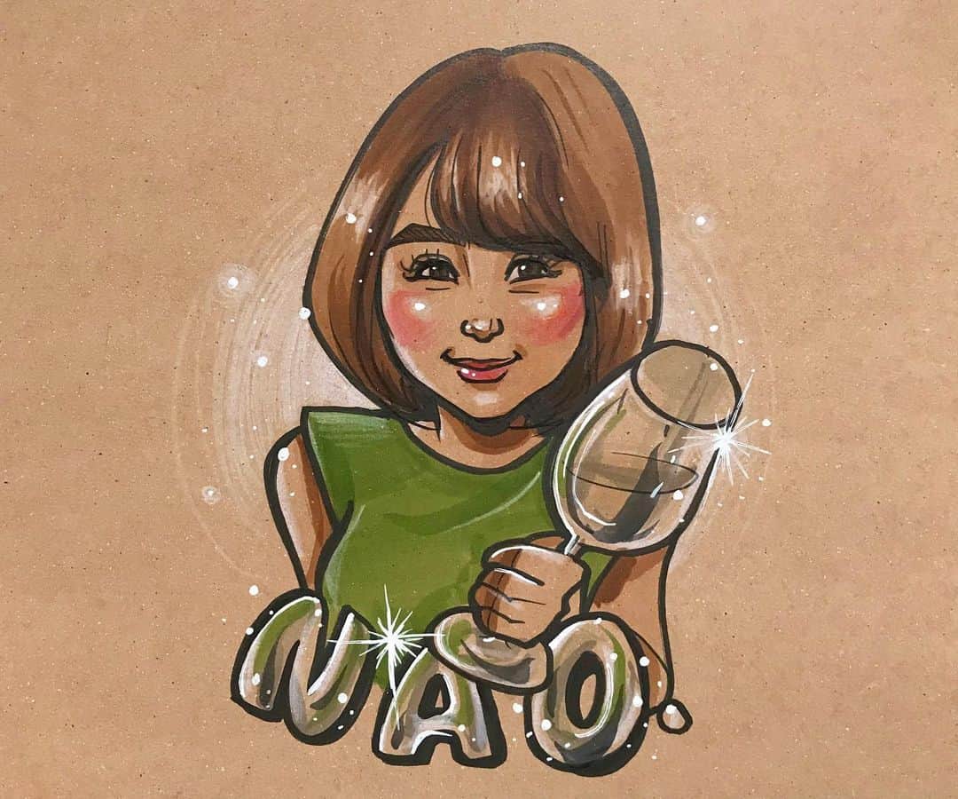 似顔絵★𝗚𝗢𝗥𝗜𝗞𝗜𝗡𝗚のインスタグラム：「. . . 先日の一枚目❤️ . . . #gorikingの茶色い紙シリーズ . . リピーター様で ほんと可愛くて癒されるお顔❤️ . . 今回はお一人バージョンを 書かせてもらいました❤️❤️ . . . ワイングラスが合うぅぅーー🍷💕 . . . ご依頼ありがとうございました🙇‍♀️💕 . . . ❌❌現在は、予約受付終了してます❌❌ 。 . . .  2020年度ご予約のお客✨ 現在15番までの方へ案内中です🌟✨💕 DMの確認いただきgmailへ返信宜しくお願い致します🙇‍♀️🌟✨✨ . . . .  次回の予約応募は、2020年のご予約分を書き終える予定の 来年春から夏頃の、、、予定です。 ※あくまでも予定なので前後します🙇‍♀️ . . . .  オーダー再開の際には 人数制限あるため必ず予約ができるわけではございません。 そのことも踏まえた上で 次回ご検討いただけると嬉しいです(^^) . . また、結婚式の使用を考えてくださる方も多いです✨  前々からお伝えしていますが、 基本的に予約順に対応しているため、 近々の納期を希望される方は、 対応できないこともあるので、 あらかじめご了承ください💦 . . . . . ※今回予約が取れた方へ※ . .  写真がまだ用意できてない、入金が遅れそうなど、状況により、順番が前後することもございます‼️ あらかじめご了承ください。 。 . . . また、芸能人、キャラクターのオーダー、パロディ風オーダーはお断りしています。  芸能人については、ご本人様に直接プレゼントなどはOKです。 . . . . . . 💰料金表は過去投稿記事みてね❤💰 . . . . . ➡️ハッシュタグ⇨ goriking117料金表2019⬅️ . . ✨✨✨✨✨✨✨✨✨✨✨✨✨✨✨✨ @by.goriking のアカウントでは、 過去書かせて頂いたお客様方からの、 似顔絵のその後のお写真をいただき、 投稿しております^ - ^❤️❤️ 玄関に飾ってある似顔絵、 渡した瞬間のお写真、 ご本人とのお写真などなど💕 いろんな場面でのお写真お待ちしております^ - ^✨⭐️ . . . .  #似顔絵#pencildrawing#drawing#pencil#illust#painting#art#artwork#絵描きさんと繋がりたい#似顔絵師#gorikingの似顔絵屋さん#おしゃれ#美人#可愛い#ワイングラス#ワイン#wine#女子#美女#beauty#comicart#anime#animeart#comicartist#animejapan」