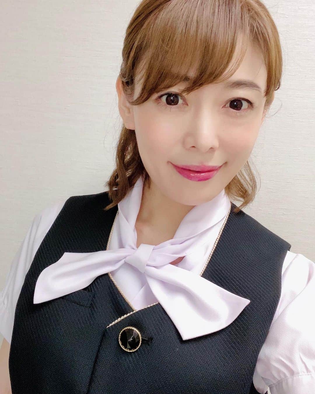 熟女　制服 