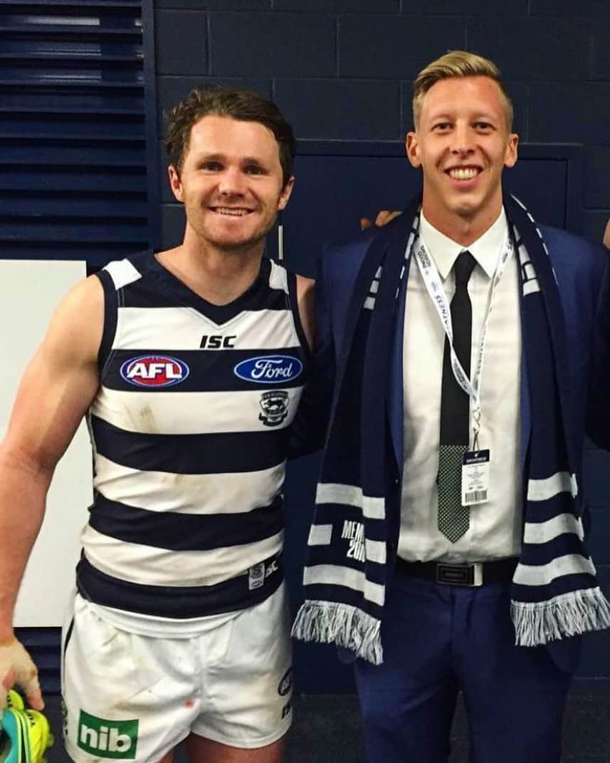 のインスタグラム：「@patrickdangerfield congrats on 250 great games, an incredible achievement! Rip in tonight 💪🏼 ⚪️🔵 #gocats」
