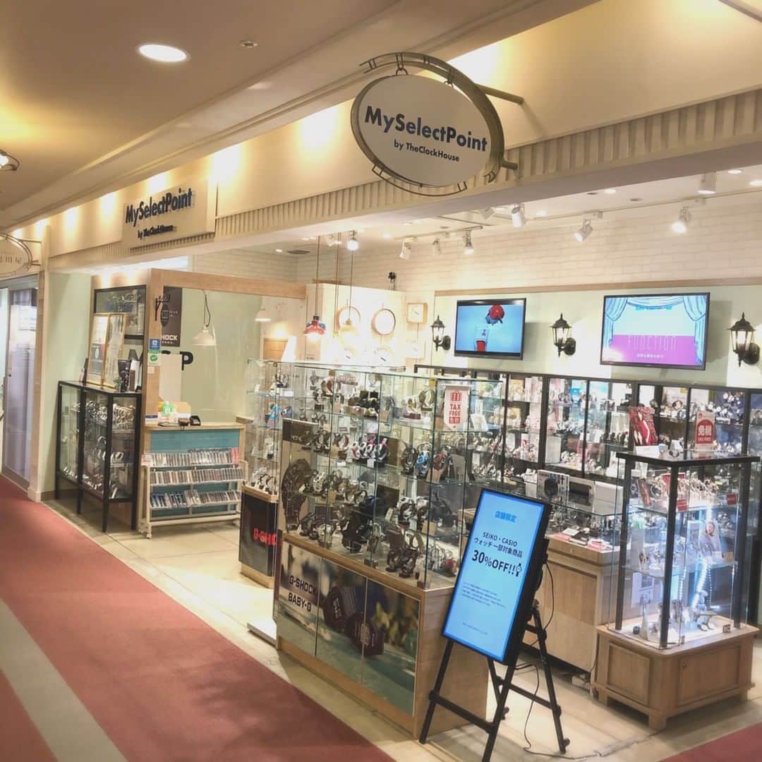 キャナルシティ博多のインスタグラム：「⌚︎店舗限定フェアのお知らせ⌚︎ My Select Point by The Clock House(サウスビル2F)では、SEIKO・CASIOのウォッチ一部対象商品が30%OFFになる店舗限定フェアを開催中です✨✨ 詳しくはショップまで！ TEL📞092-271-8777 ※メーカー希望小売価格より30%OFFとなります。 ※30%OFFは店舗に在庫のある一部商品のみとなります。 ※お取り寄せ・ご注文対応は致しかねます。予めご了承ください。 ※フェアは予告なく終了する場合があります。 . #キャナルシティ博多 #キャナルシティ #キャナル #時計 #セール #父の日 #SEIKO #CASIO」