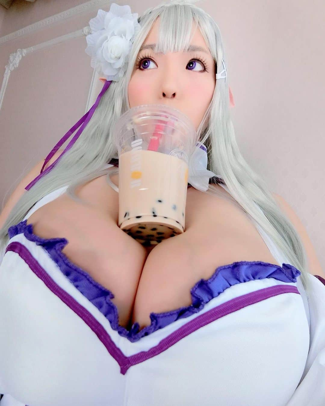 澁谷果歩さんのインスタグラム写真 - (澁谷果歩Instagram)「Taking a boba tea break🥤 【豆知識】タピオカ専門店は無料で氷無しにしてもらえないのだけど、ドトールなら👍」6月12日 13時56分 - shibukaho