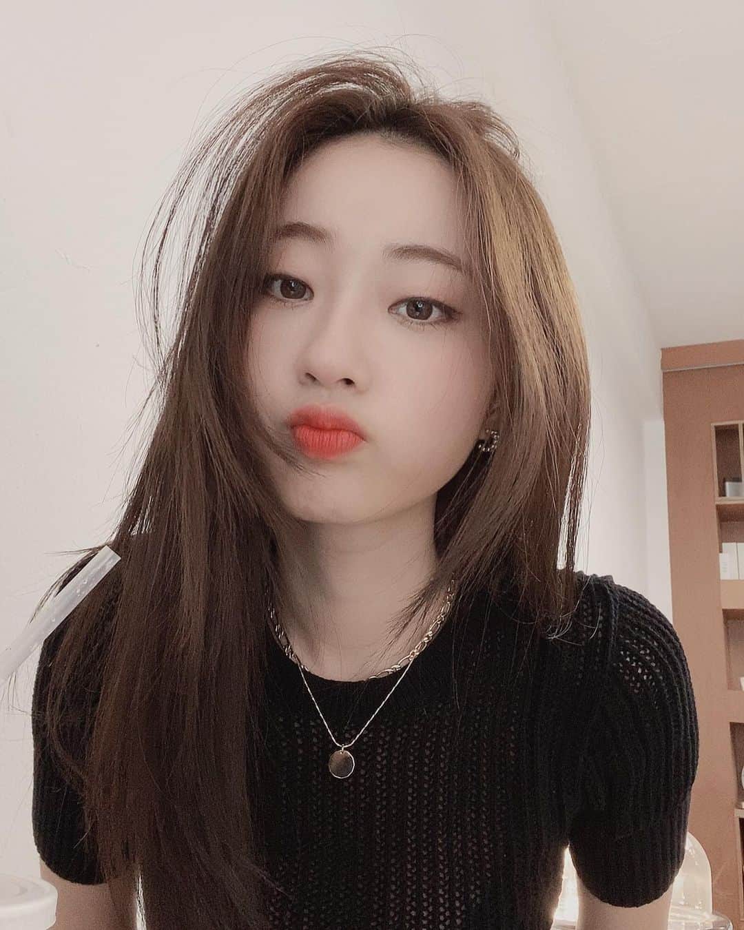 ギョンリ さんのインスタグラム写真 - (ギョンリ Instagram)「힛 ☕️」6月12日 14時39分 - gyeongree