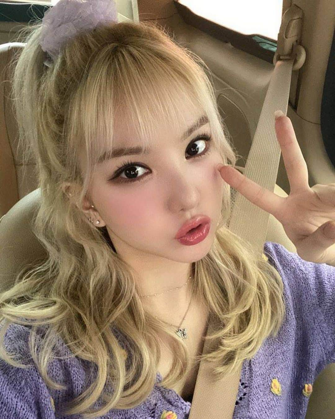 GFRIENDさんのインスタグラム写真 - (GFRIENDInstagram)「BUDDY~~!!!💙💜🐰 LINEBLOGも見てね！ 🍀lineblog.me/gfriend_japan/ #LINEBLOG #GFRIEND #ヨジャチング #여자친구 #EUNHA #ウナ #은하」6月12日 15時27分 - gfriend_japan_official