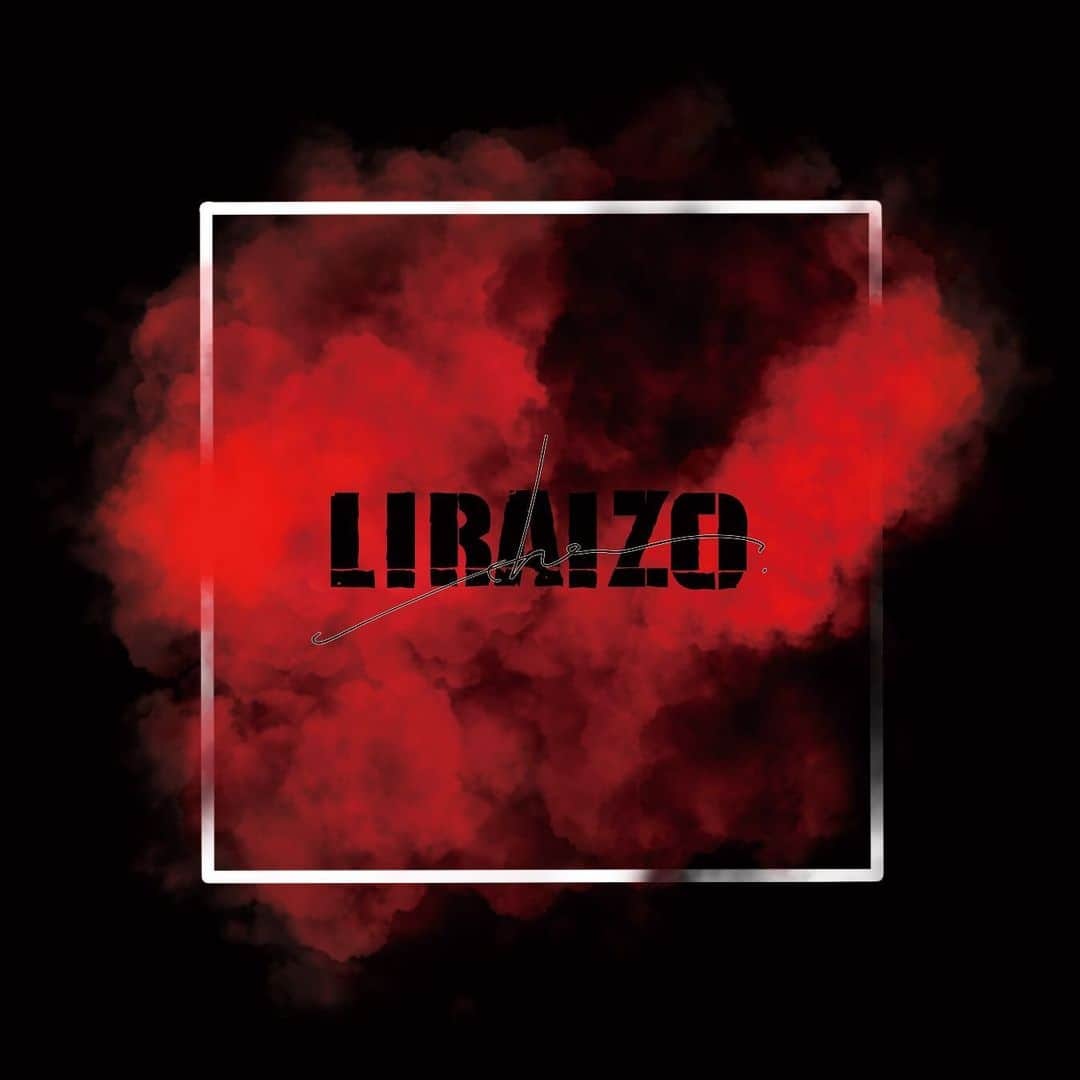 冬摩さんのインスタグラム写真 - (冬摩Instagram)「【告知】 遂に発売！！ 2020年6月12日release!! LIRAIZO ONEMAN LIVE DVD!! ￥3,340-(送料別)  第1弾は2019年10月8日に開催致しましたLIRAIZO presents「～鴉の哭く頃に～」黒服限定公演の本編映像を販売致します。 【下記リンク商品先になります。】 booth.pm/ja/items/21051…」6月13日 1時09分 - liraizo_touma