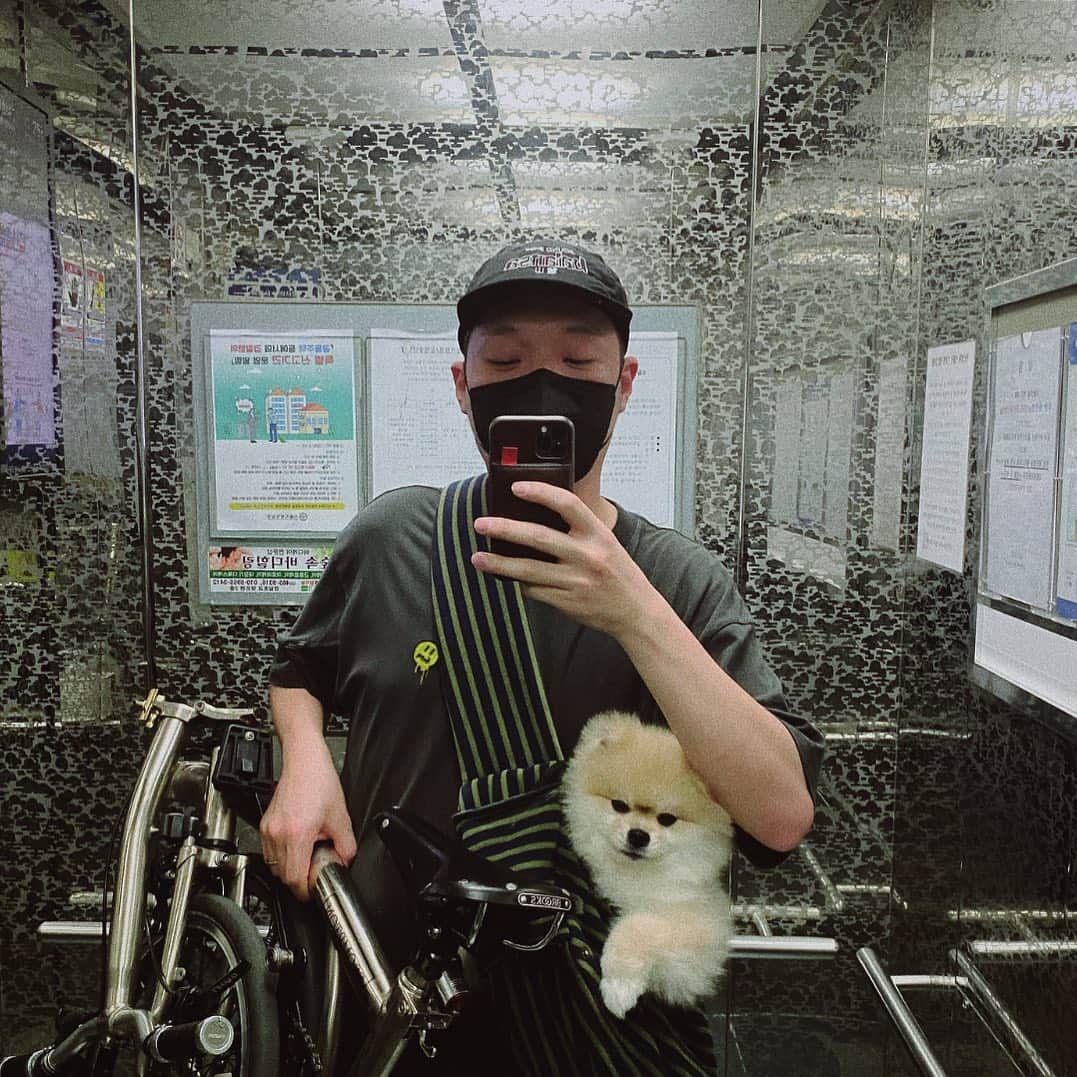 Paloaltoのインスタグラム：「몽크 저랑 나가고 싶은거 맞습니다」