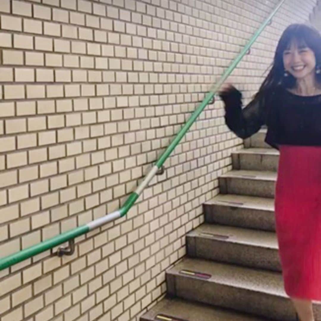 瑛蓮のインスタグラム：「めっちゃ嬉しそうな自分の姿を見て、つられて嬉しくなってます。  #瑛蓮 #嬉しそう」