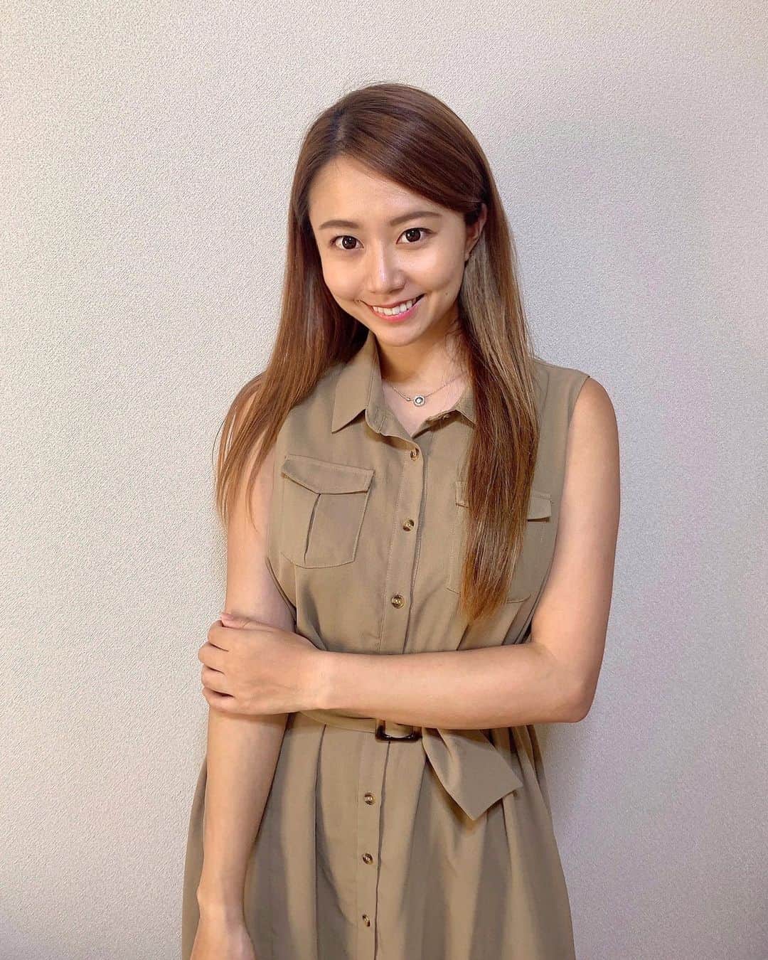 のインスタグラム：「こんばんは⭐️ . 約4ヶ月ぶりにマツエクしてきた😌👁💕（最後に行ったの2月🤣笑） . @aries_ebisu でやってもらったんだけど、今回はブラウンとブラックの毛を150本ずつ計300本つけてもらった😌 . 私はナチュラルなデザインが好きだから、長さも短くて目頭と目尻がC9mmで真ん中がC10mmだよ✨ . 久々に目力復活して嬉しい💕🥰 . 明日のゴルフは再来週にリスケしたから、明日は何か別のことをしようかな✨ #マツエク#まつ毛エクステ#ボリュームラッシュ#ブラウンラッシュ#恵比寿#まつエク#美容#ゴルフ#ゴルフ女子#golf#golfgirl#sports#スポーツ#スポーツ女子#instagolf#골프#골프여자#스포츠#高尔夫球#高尔夫」