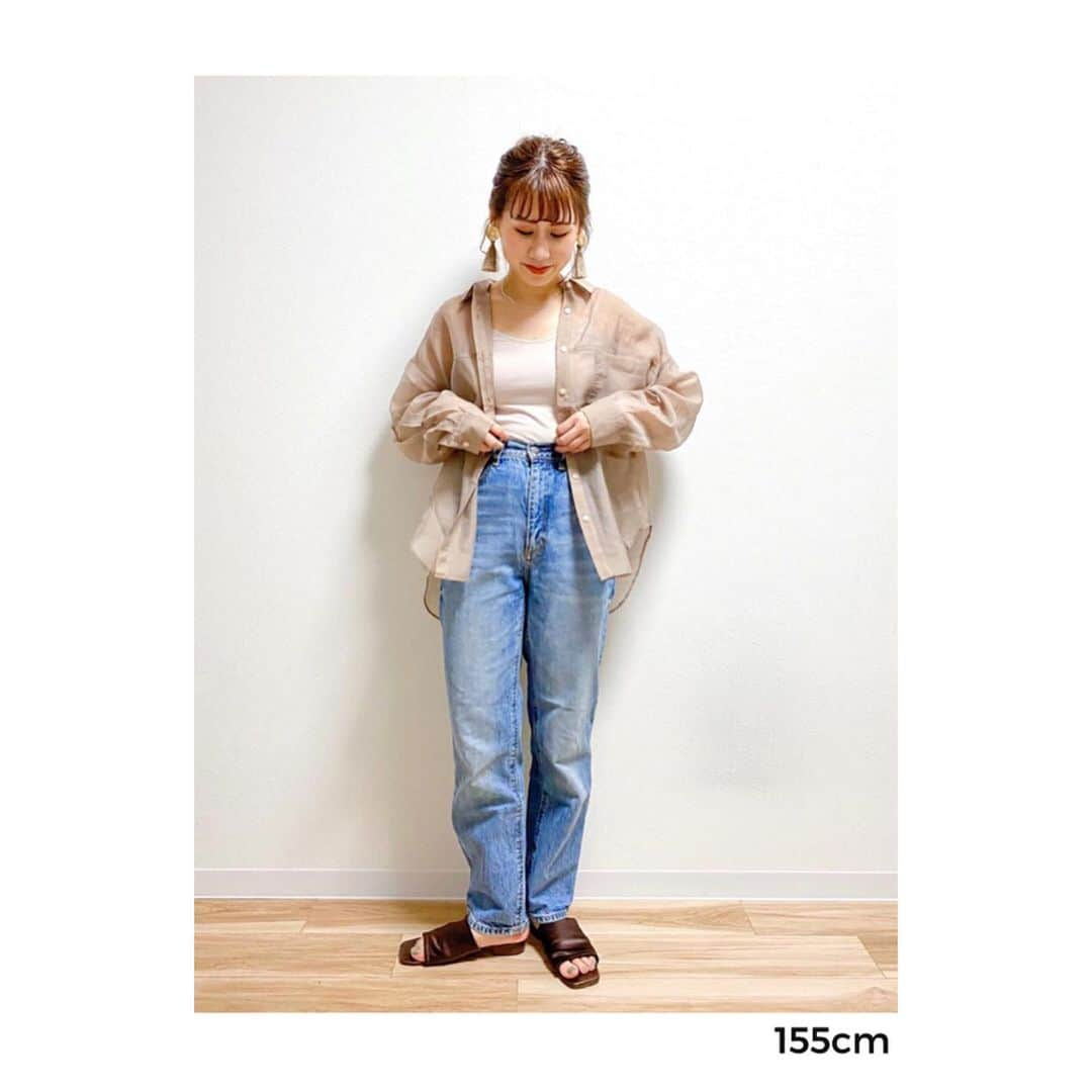 センスオブプレイスさんのインスタグラム写真 - (センスオブプレイスInstagram)「ㅤㅤㅤㅤㅤㅤㅤㅤㅤㅤㅤㅤㅤ 【SAFF STYLING】 IGTVで使用したスタイリングをさらにご紹介します。 ㅤㅤㅤㅤㅤㅤㅤㅤㅤㅤㅤㅤㅤ ビックポケットシアールーズシャツ ㅤㅤㅤㅤㅤㅤㅤㅤㅤㅤㅤㅤㅤ 光沢のある透け素材が上品な印象のルーズシャツは1枚でトレンド感の出るマストハブアイテム。 ボタンを開けてインナーを見せたり、人気のハイネックアイテムとのレイヤードスタイルもおすすめです。 ㅤㅤㅤㅤㅤㅤㅤㅤㅤㅤㅤㅤㅤ ㅤㅤㅤㅤㅤㅤㅤㅤㅤㅤㅤㅤㅤ ㅤㅤㅤㅤㅤㅤㅤㅤㅤㅤㅤㅤㅤ #senseofplace  #センスオブプレイス  #sheer #shirt  #igtv  #staffstyling  #senseofplace_snap  #シアーシャツ #ビッグポケット  #ルーズシルエット」6月12日 19時38分 - senseofplace_ur