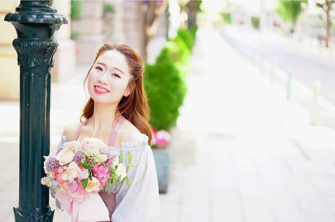 のインスタグラム：「ブログのヘッダーを新しくしました♡ . オフィシャルブログにしてから初めてのヘッダー変更⭐︎ その理由についても、ブログにて綴りました💌 トップページのリンクから飛べます♡ぜひ覗いてみてください🕊 @adachuchu_ . . #れっつ越える . #進化 #ススメ♡」