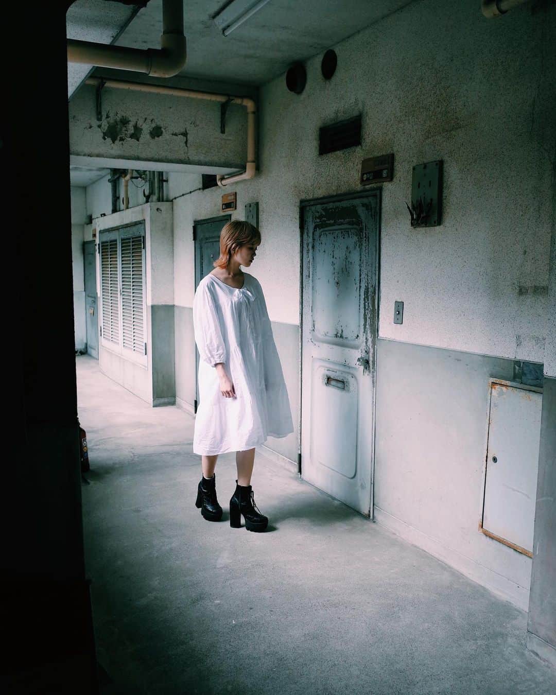 のインスタグラム：「. . . もーマスクはずしていいですか😷 . . cut&photo..トヲル (@toworu55） color..今井アフロかつみ model..乃愛 . . #gr_meet_japan」