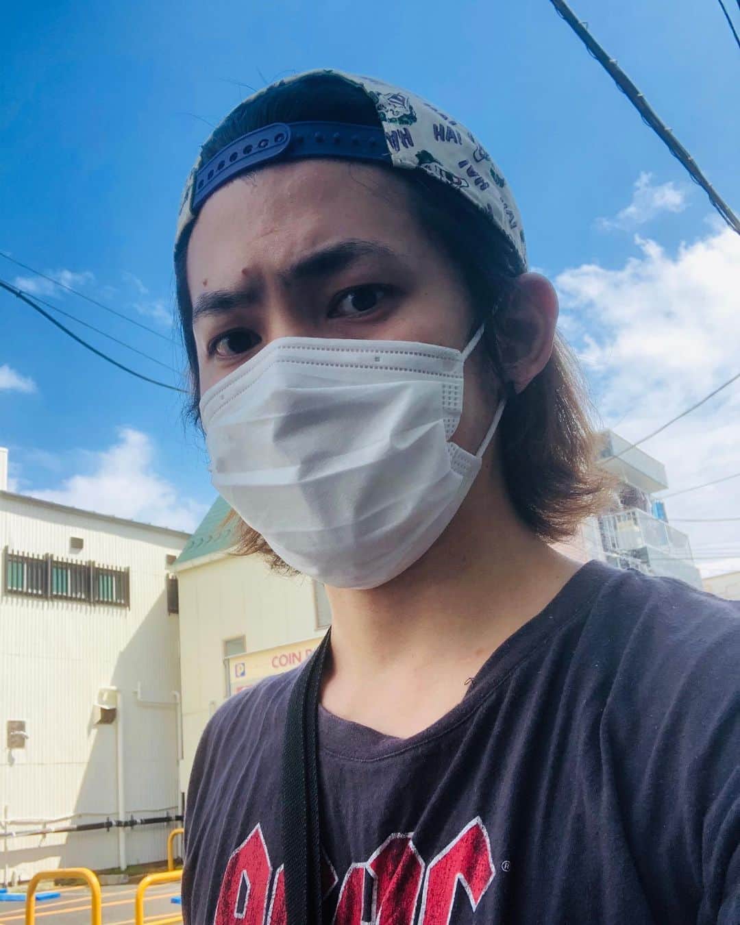 加部輝（ウルトラ寿司ふぁいやー）のインスタグラム：「‪デコ出し‬ ‪#レア‬ ‪#青空‬」