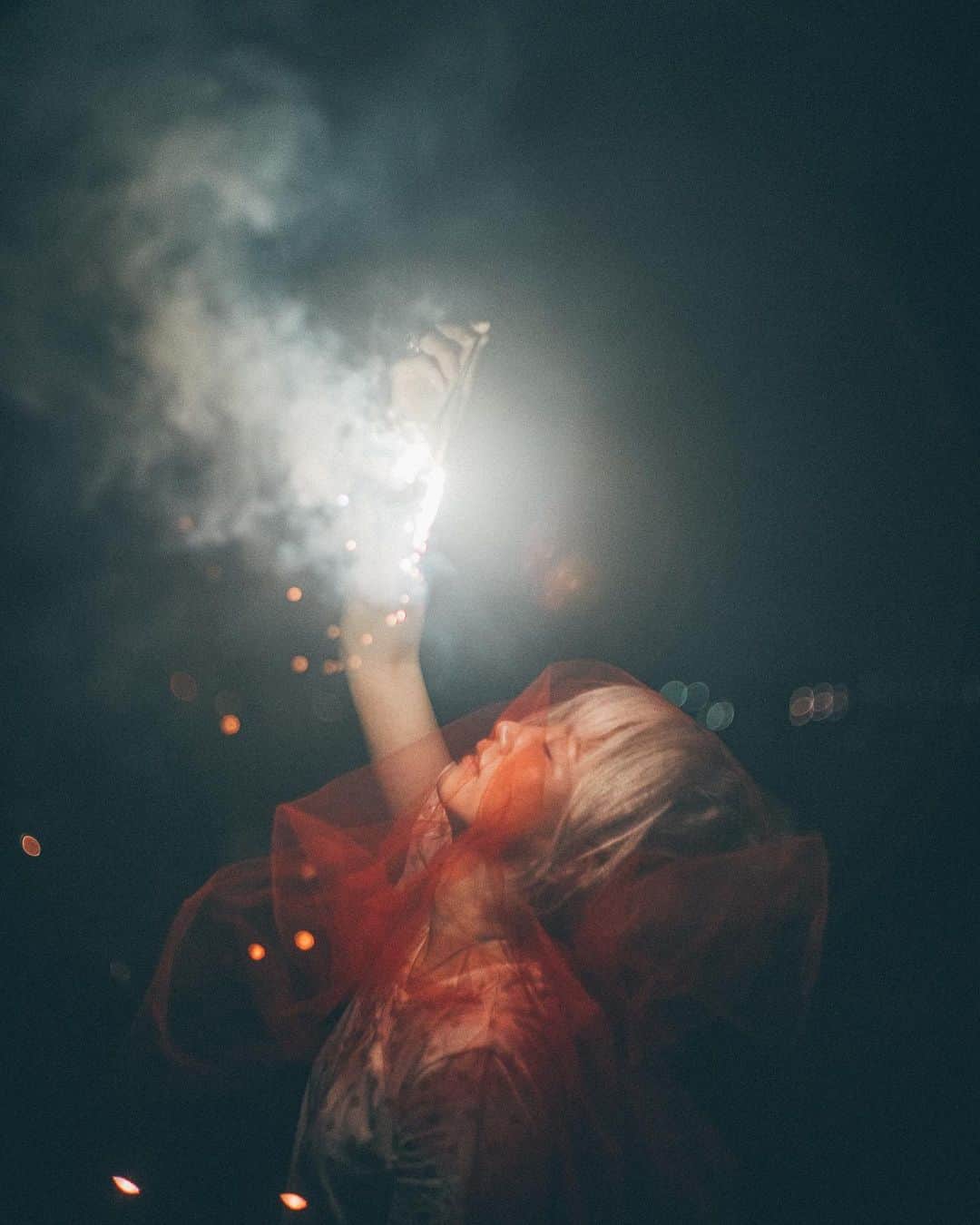 haru wagnusさんのインスタグラム写真 - (haru wagnusInstagram)「light my fire  ㅤㅤㅤㅤㅤㅤㅤㅤㅤㅤㅤㅤㅤ ㅤㅤㅤㅤㅤㅤㅤㅤㅤㅤㅤㅤㅤ ㅤㅤㅤㅤㅤㅤㅤㅤㅤㅤㅤㅤㅤ #fireworks #花火好き」6月12日 20時35分 - wagnus