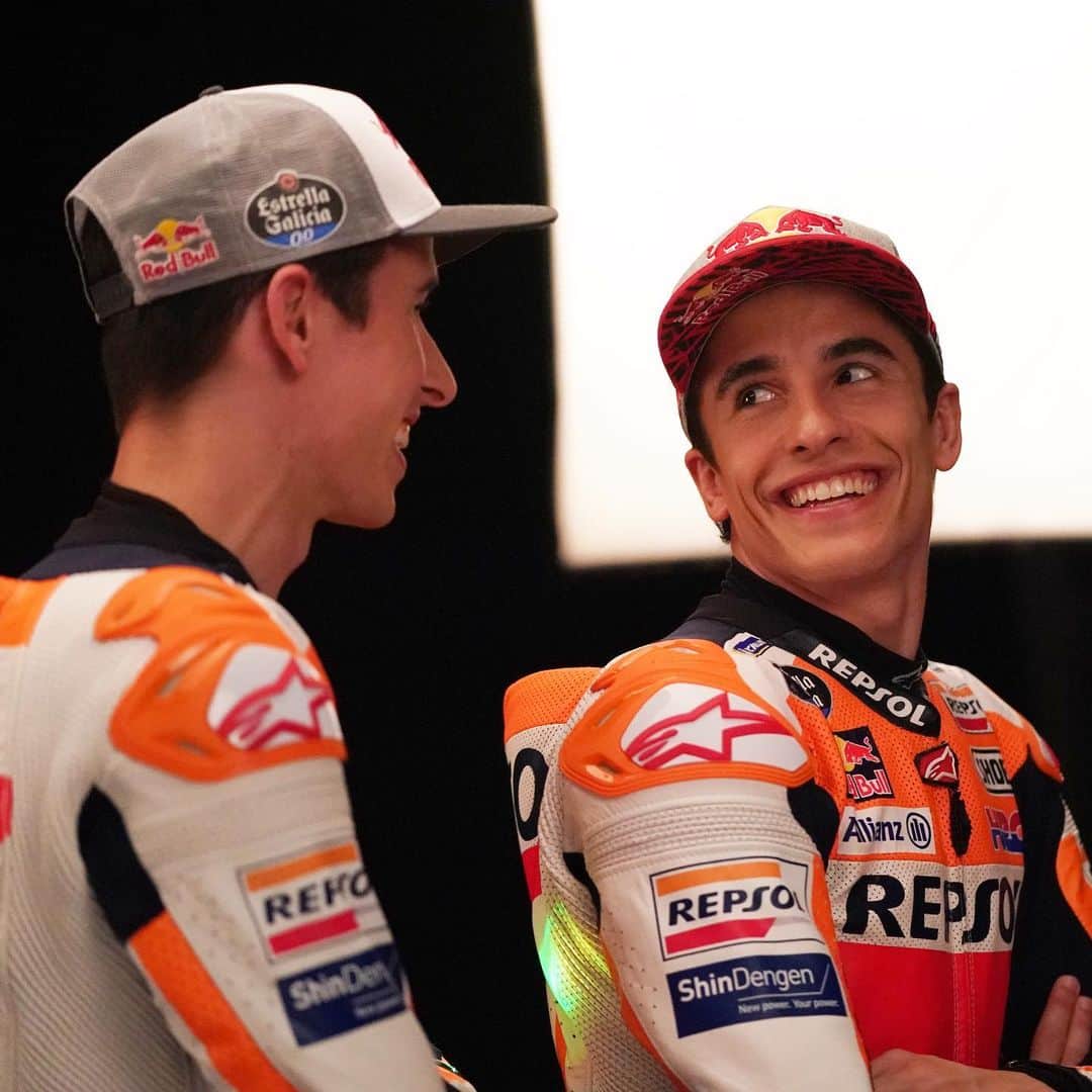 レプソル・ホンダのインスタグラム：「Those #FridayFeelings are even better when you know you’ll be racing soon 👌」