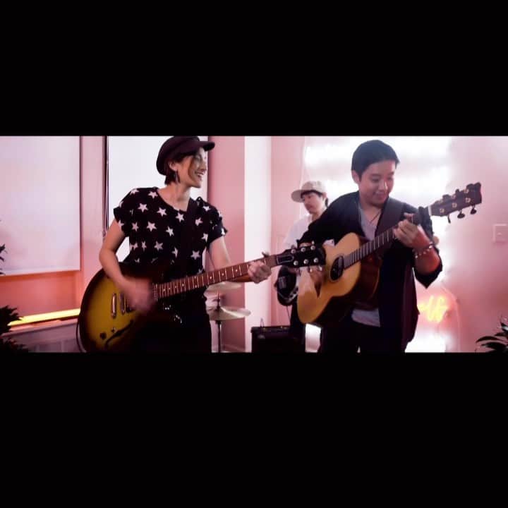 Eden Kaiのインスタグラム：「Thank you over 200K streams on @spotify 😭🙏✨(Music video on my YouTube channel if you haven’t watched yet🖥) 今年に入ってからの1stシングル「Outside Inside」がSpotifyにて20万再生超えました!! 幸せです...ありがとうございます...(MVはYouTubeチャンネルから。まだご覧になってない方は是非🙏✨)!! #OutsideInside」