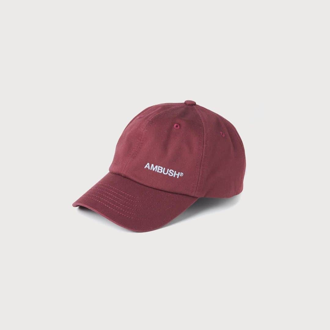 AMBUSHさんのインスタグラム写真 - (AMBUSHInstagram)「With Father's Day around the corner, it's not too late to find the perfect gift. Our WORKSHOP EXCLUSIVE, all-new LOGO CAP is the perfect addition to his, or your, rotation and is available now in BLACK, NAVY or WINE colorways. ⠀⠀ お父さんへのプレゼントにも自分へのご褒美にもなる WORKSHOP EXCLUSIVEのLOGO CAP。BLACK、NAVYとWINEの３色からお選びいただけます . Now avail at our WEBSHOP and WORKSHOP」6月12日 21時46分 - ambush_official