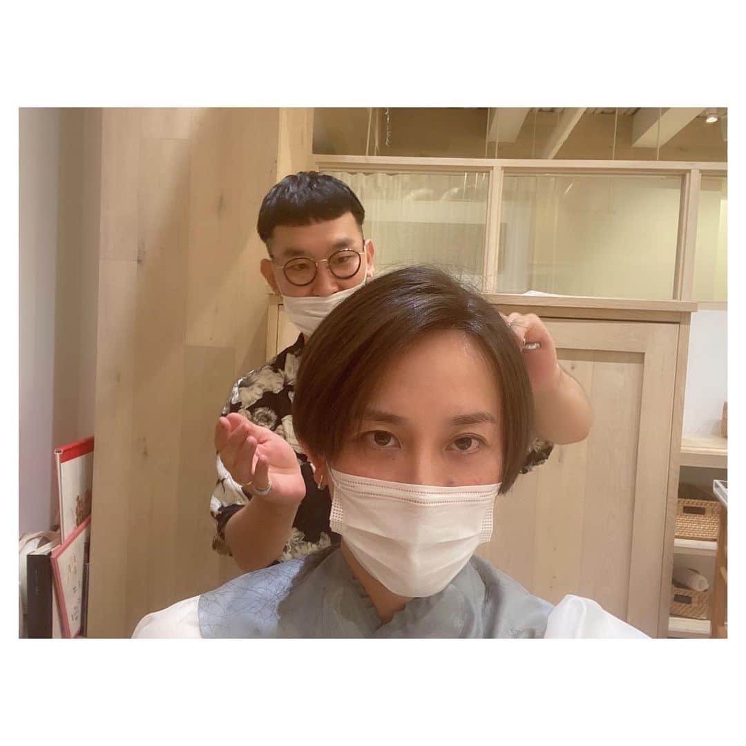 前原穂高のインスタグラム：「Violetの#パクセロイ に髪切ってもらったよ😍 本人は#梨泰院クラス 見てないみたいでたまたま被ったみたいで爆笑 そんなことある？！ ㅤㅤㅤ #メンズもok  #美容室Violet #美容師 #表参道  #栄 #横浜 #美容室 #表参道美容室 #横浜美容室 #栄美容室 #ヘア #人気ヘアスタイル #ヘアスタイル #ヘアアレンジ #ヘアカラー #ヘアメイク #ヘアカタログ #hair #hairstyle #髪型 #あざと毛 #ほだかっと #ほだからー #前原穂高 @violet_hairsalon」
