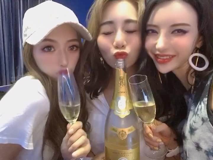 のインスタグラム：「🥳💓」