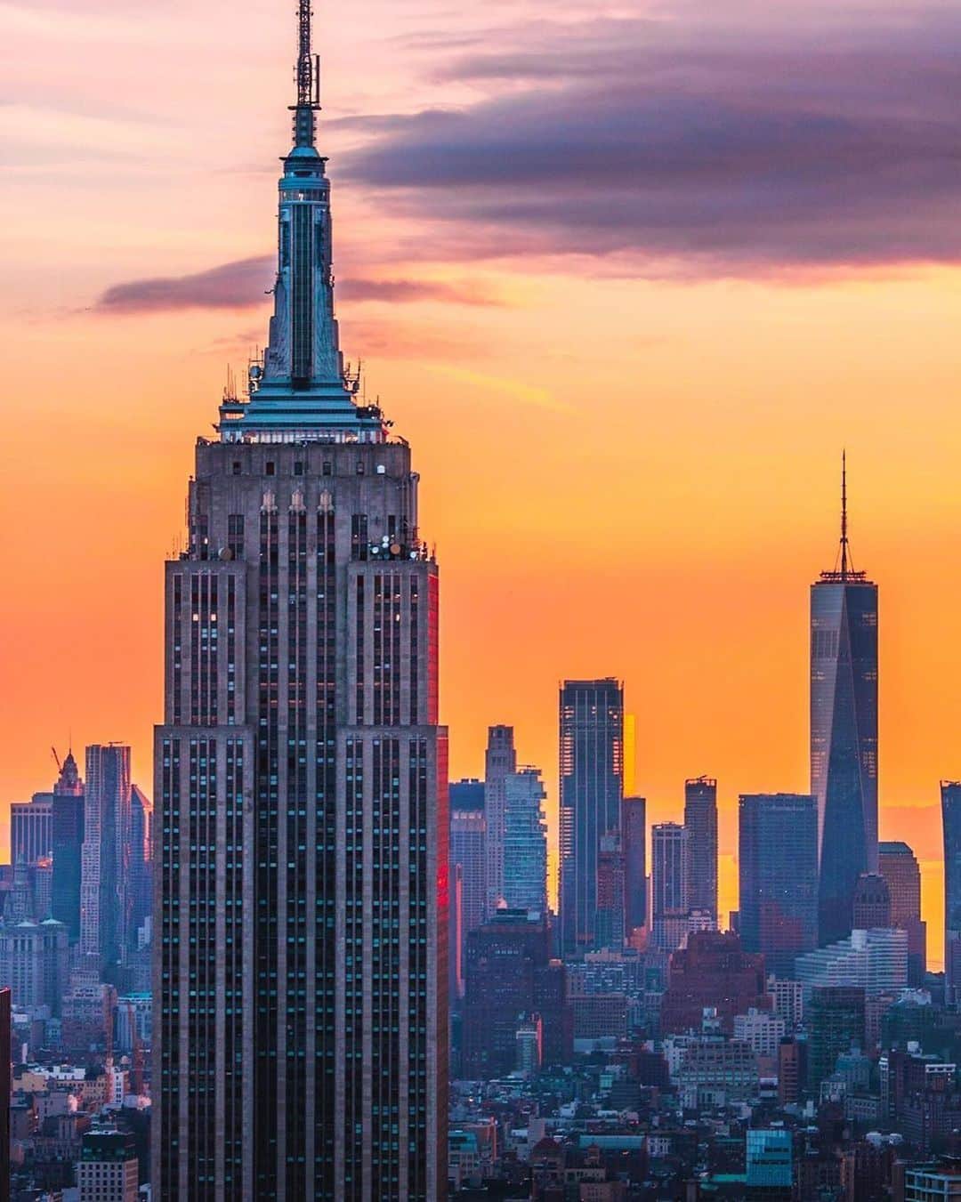 Empire State Buildingさんのインスタグラム写真 - (Empire State BuildingInstagram)「Let your spirit fly ✨ ⠀⠀⠀⠀⠀⠀⠀⠀⠀ 📷: @joeyvisualsnyc #EmpireStateBuidling」6月12日 23時03分 - empirestatebldg