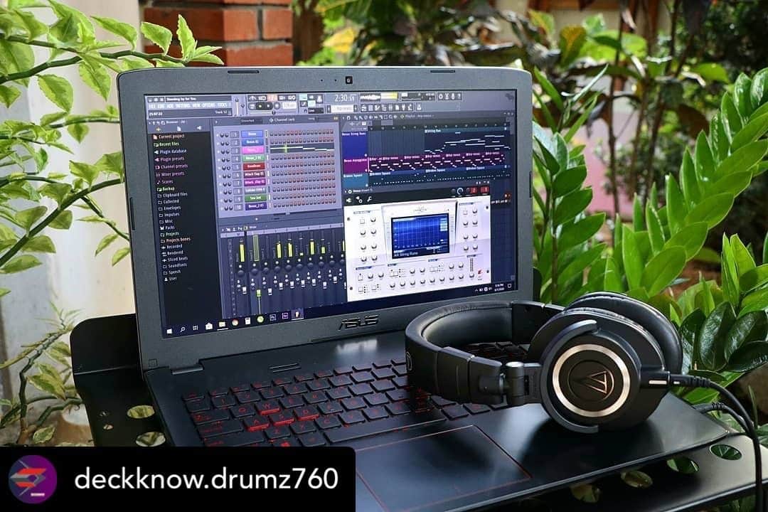 Audio-Technica USAさんのインスタグラム写真 - (Audio-Technica USAInstagram)「#FanPhotoFriday: Getting some music mixing done amongst nature with our ATH-M50x headphones? @deckknow.drumz760’s weekend sounds like a dream to us! Learn more about these professional headphones in the link in our bio.⁠ .⁠ .⁠ .⁠ #AudioTechnica #Mixing #Music #ATHM50x #M50x #Headphones #MusicGear #AudioGear」6月13日 0時01分 - audiotechnicausa
