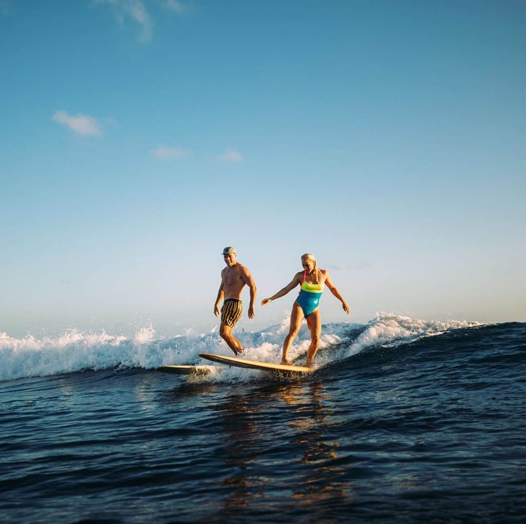 ボディーグローブさんのインスタグラム写真 - (ボディーグローブInstagram)「Friday’s are for party waves // enjoy the weekend everyone ☀️ ~ ~ #surfing #hawaii #fridayvibes 📸: @brentbielmann」6月13日 0時10分 - bodyglove