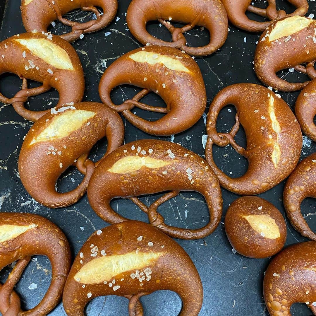 魔女菅原のグルメインスタ